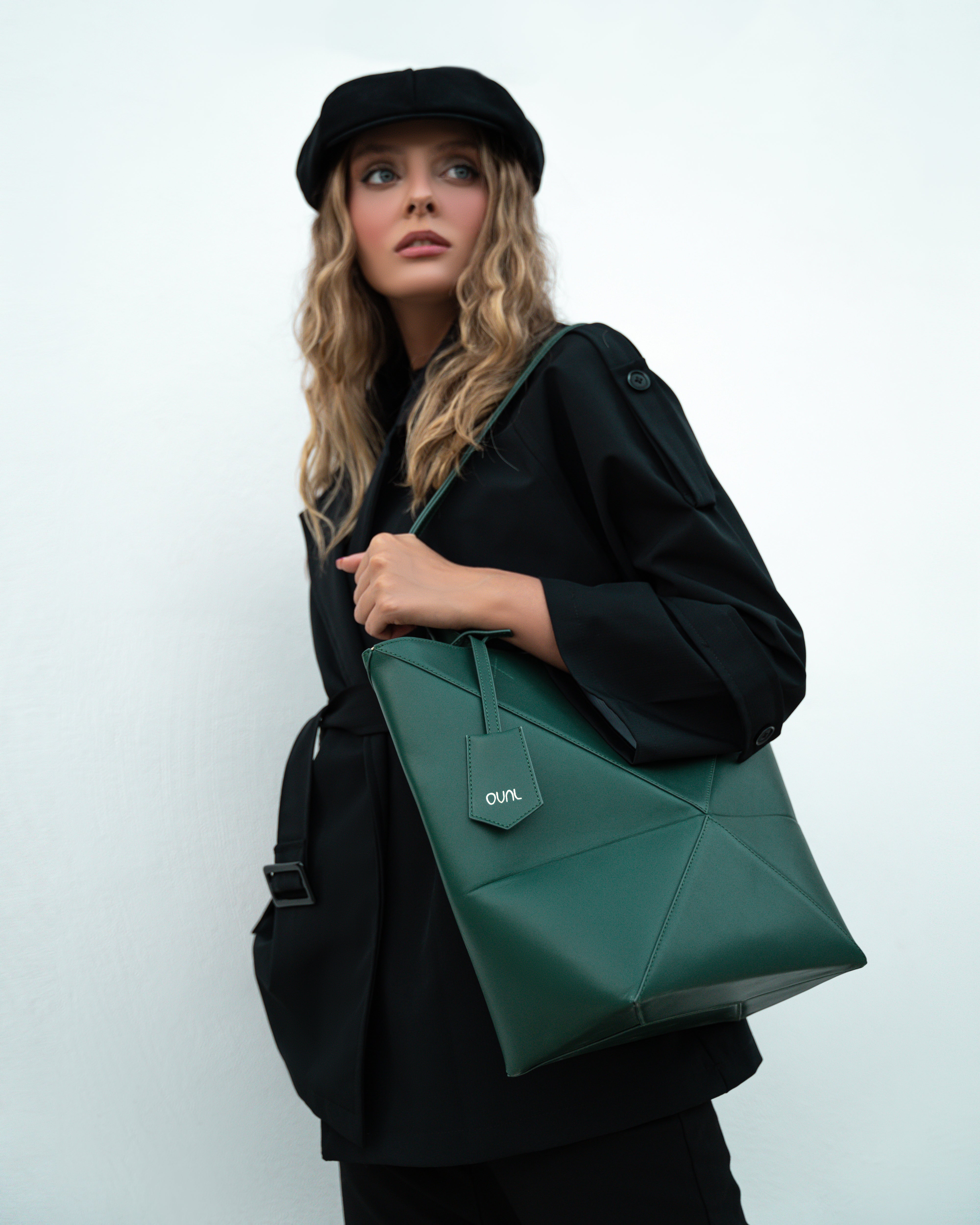 Alen in leather - Forest Green