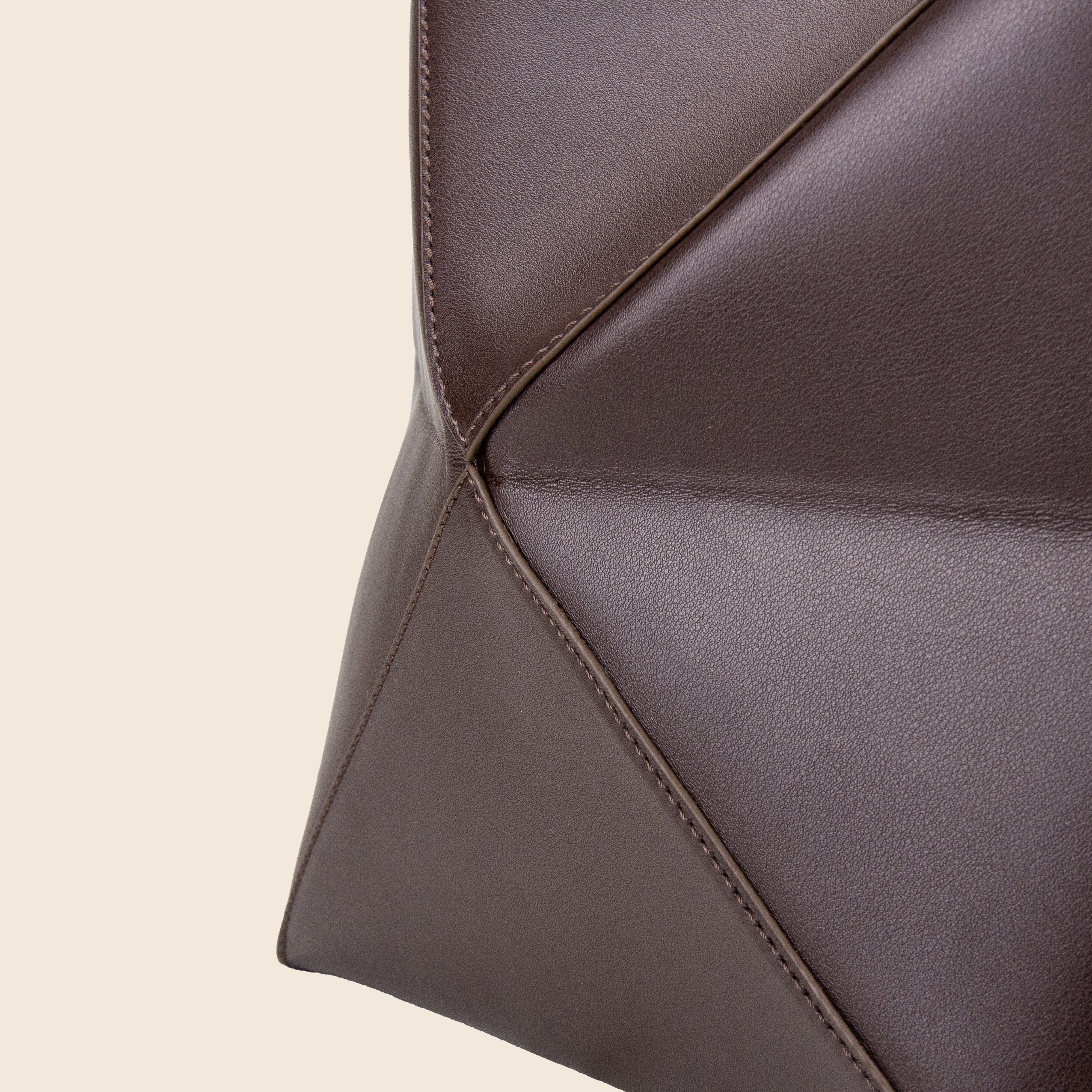 Alen in leather - Deep Brown