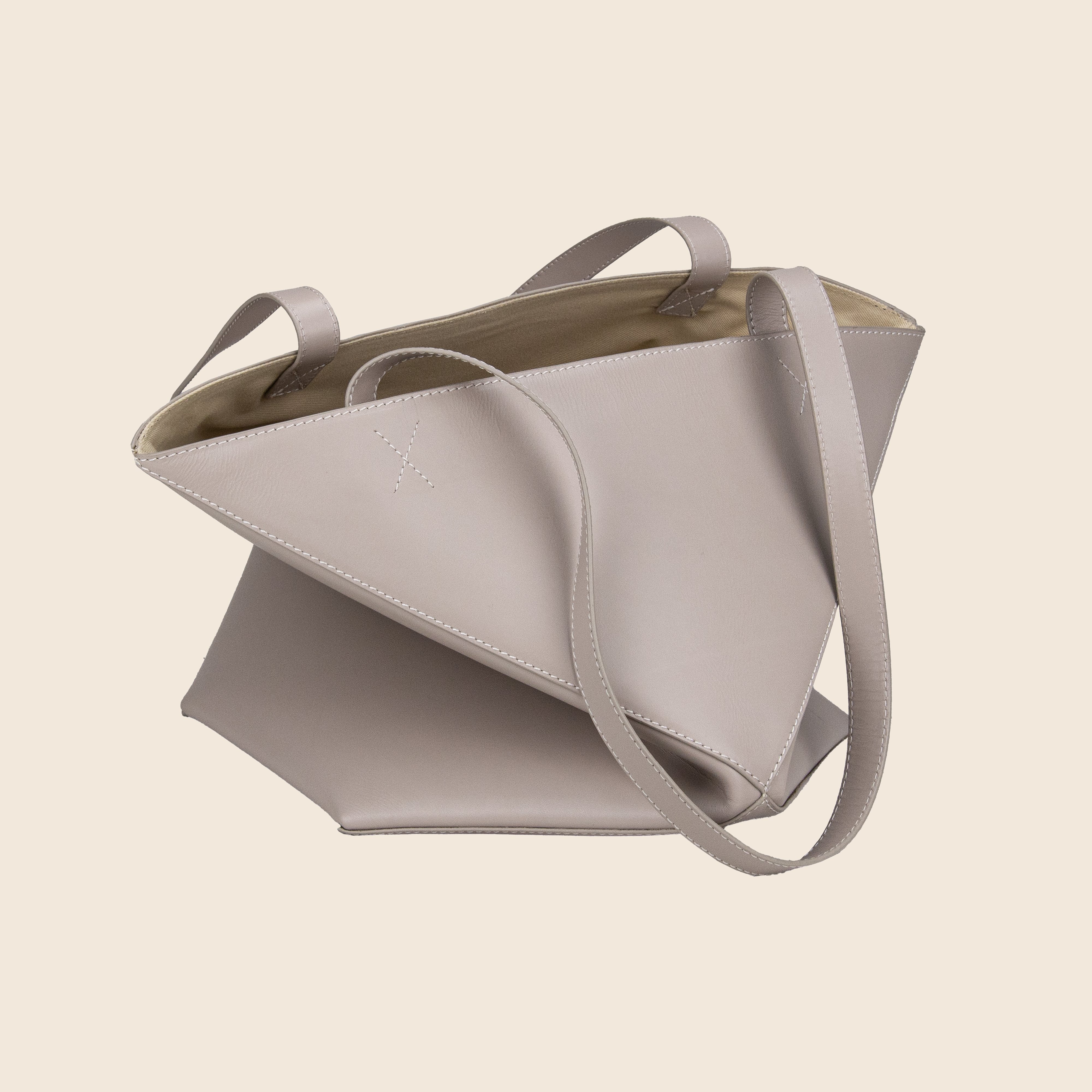 Alen in leather - Oyster Beige