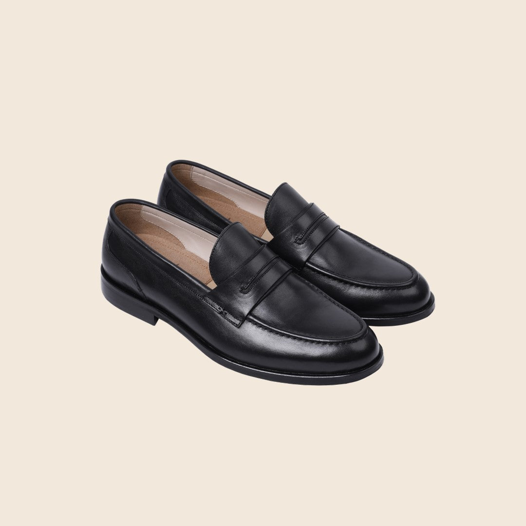 Avine in Leather - Classic Black