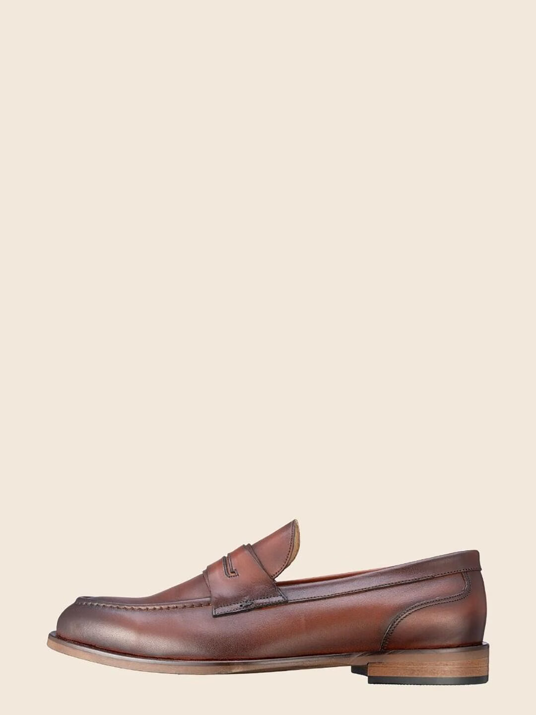 Avine in Leather - Dark Cognac