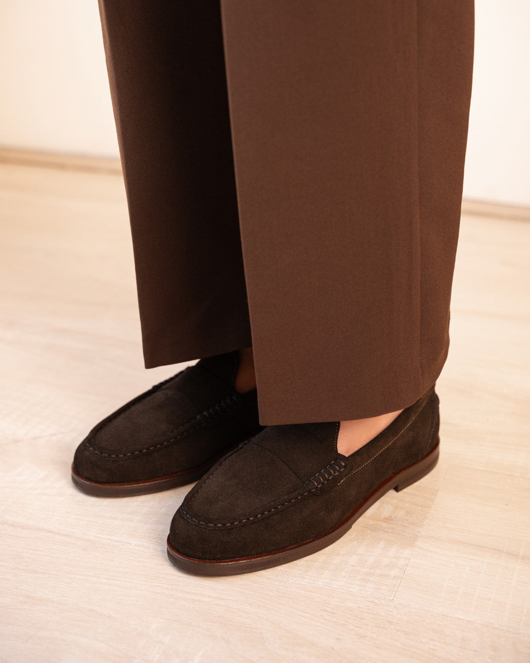 Luna in Suede - Earth Suede