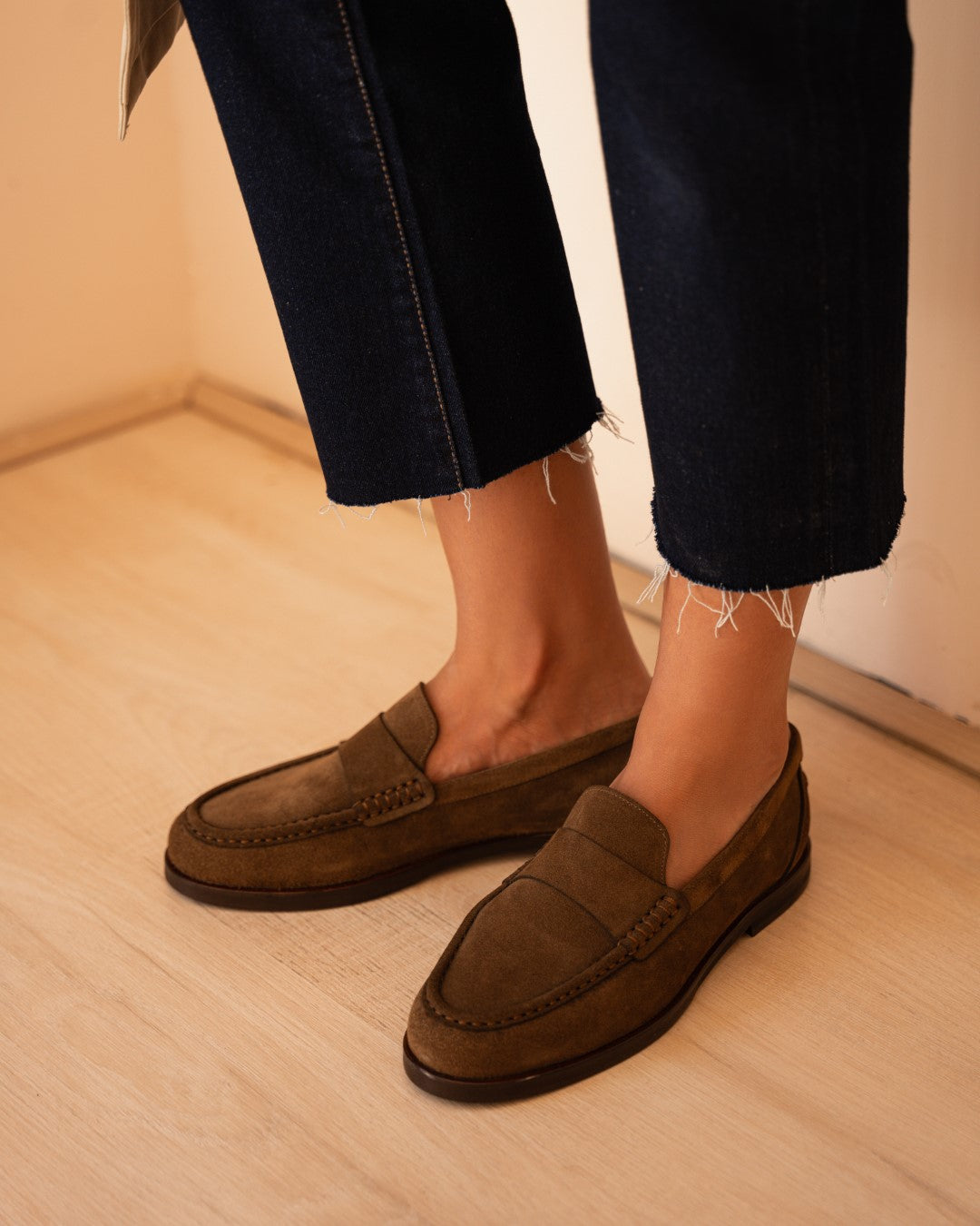 Luna in Suede - Mocha Suede
