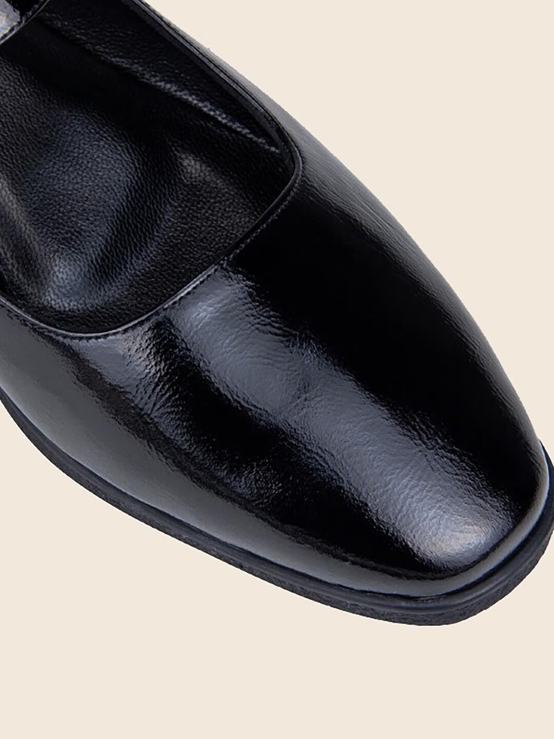 Nova in Leather - Glossy Black
